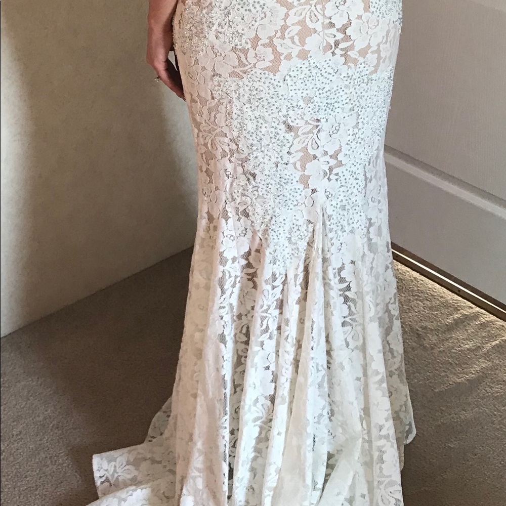 Jovani sz 8 NWT only tried on not altered . - Picture 3 of 6